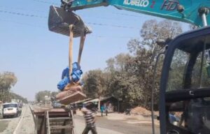 Statue of Bhima Bhoi is being removed