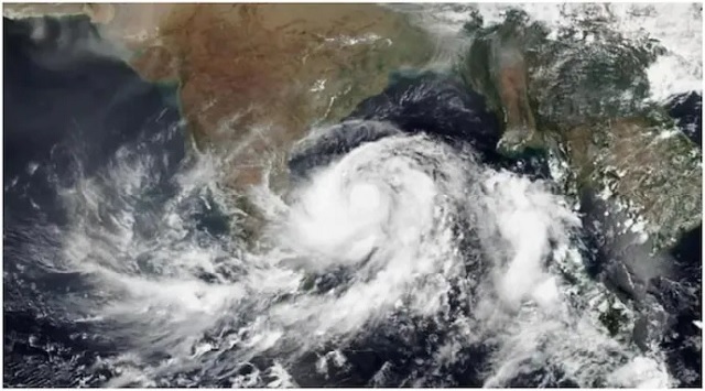 cyclone over bay of bengal