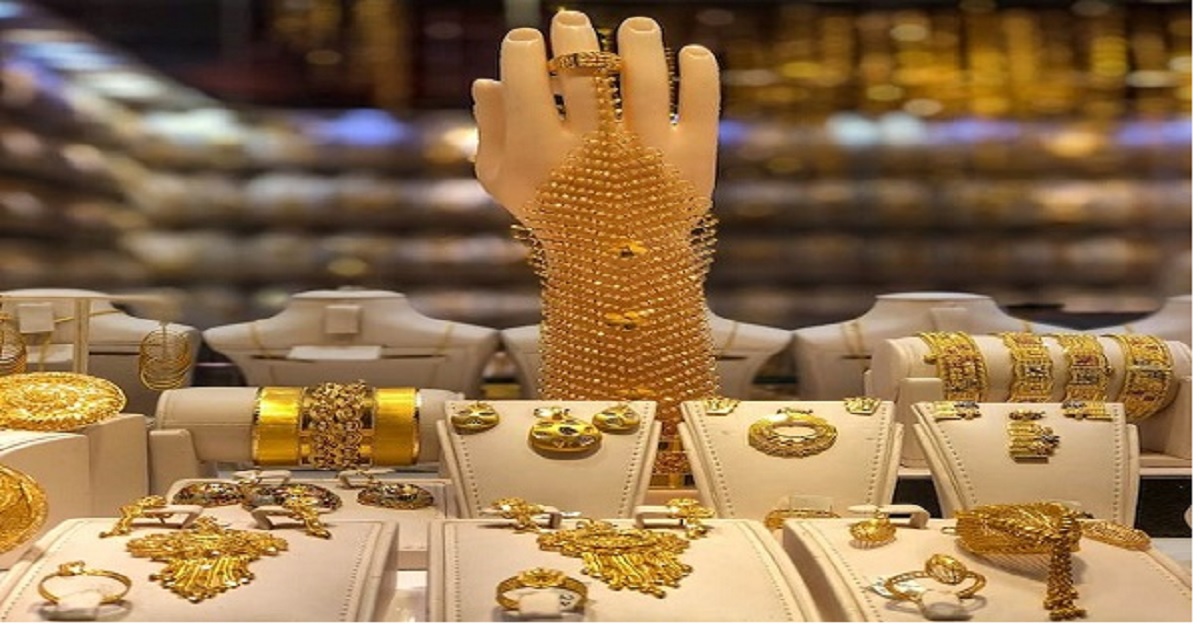 Gold prices fall Rs 100