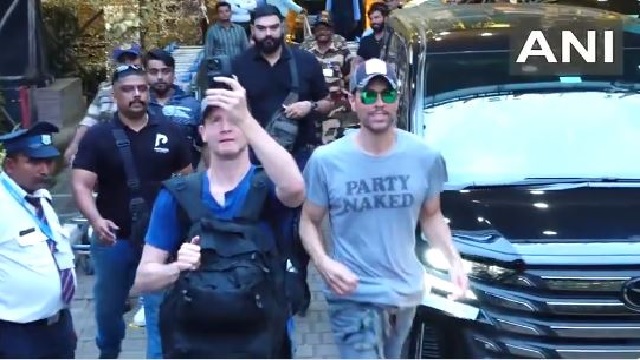 singer Enrique Iglesias in Mumbai