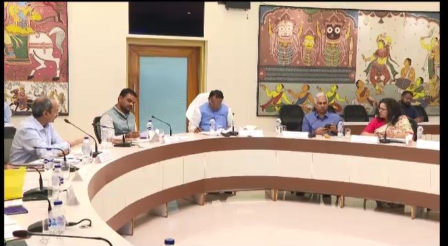 HLCA approves Rs. 1.41 lakh crore investments